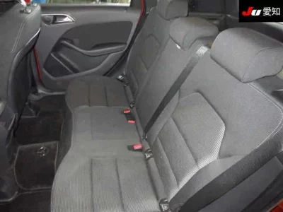 Mercedes-Benz B CLASS