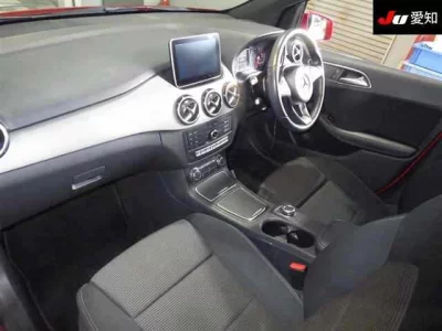 Mercedes-Benz B CLASS