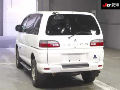 Mitsubishi DELICA