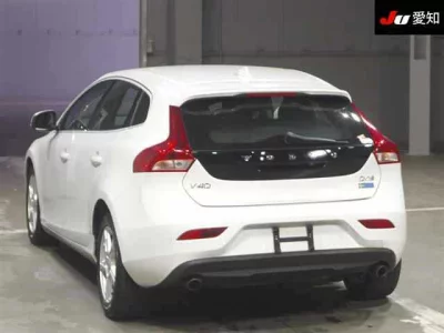 Volvo V40