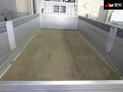 Toyota DYNA  с аукциона в Японии