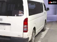 Toyota HIACE VAN лот № 7026 оценка R  с аукциона в Японии 7