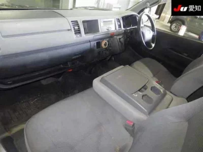 Toyota HIACE VAN  с аукциона в Японии