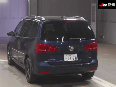 Volkswagen GOLF TOURAN