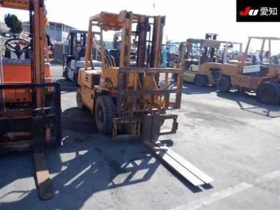 KOMATSU FORKLIFT