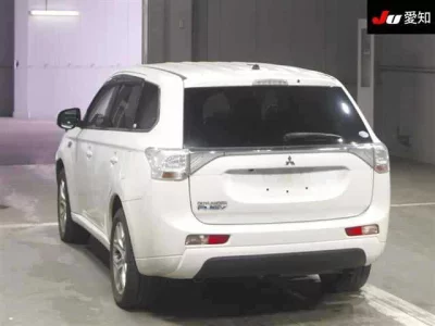 Mitsubishi OUTLANDER PHEV