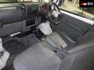 Mitsubishi MINICAB VAN