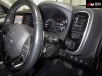 Mitsubishi OUTLANDER лот № 4101 оценка 3.5  с аукциона в Японии 4