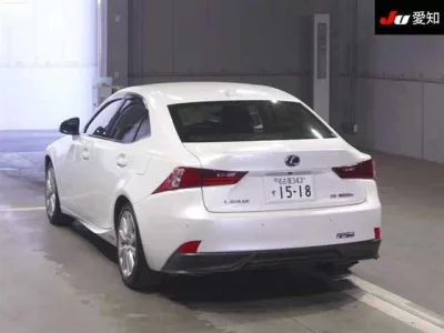 Lexus IS