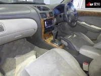 Nissan SYLPHY лот № 30140 оценка 3.5  с аукциона в Японии 2