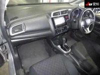 Honda FIT лот № 30189 оценка 3.5  с аукциона в Японии 2