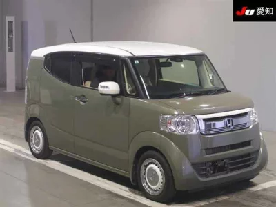 Honda N BOX SLASH