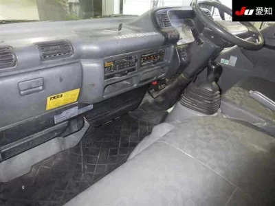 Mazda TITAN  с аукциона в Японии