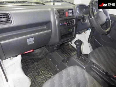 Suzuki CARRY TRUCK  с аукциона в Японии