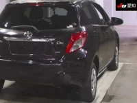 Toyota VITZ лот № 30072 оценка 3.5  с аукциона в Японии 7