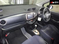 Toyota VITZ лот № 30072 оценка 3.5  с аукциона в Японии 2