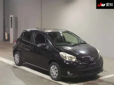 Toyota VITZ  с аукциона в Японии