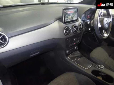 Mercedes-Benz B CLASS