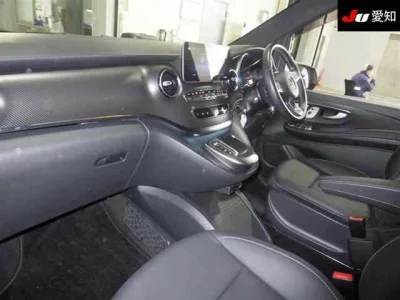 Mercedes-Benz V CLASS