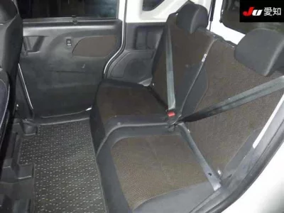 Mitsubishi EK X SPACE