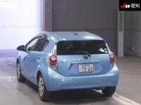 Toyota AQUA лот № 3008 оценка 3.5  с аукциона в Японии 1