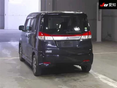 Mitsubishi DELICA D2