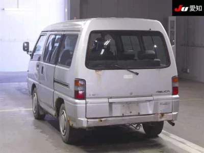 Mitsubishi DELICA WAGON