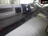 Toyota DYNA лот № 8025 оценка 3.5  с аукциона в Японии 2