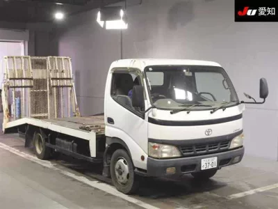 Toyota DYNA  с аукциона в Японии