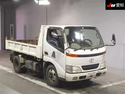 Toyota DYNA  с аукциона в Японии