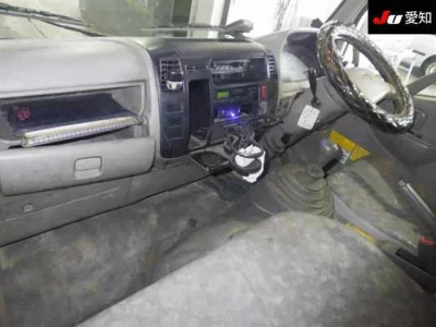 Toyota DYNA  с аукциона в Японии