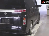 Nissan ELGRAND лот № 30292 оценка 3.5  с аукциона в Японии 7