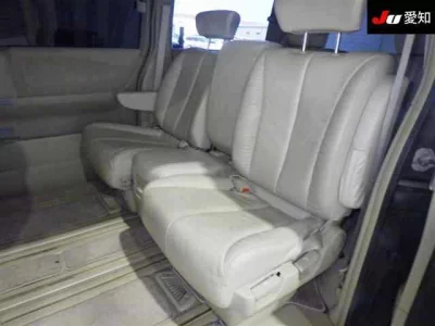 Nissan ELGRAND  с аукциона в Японии
