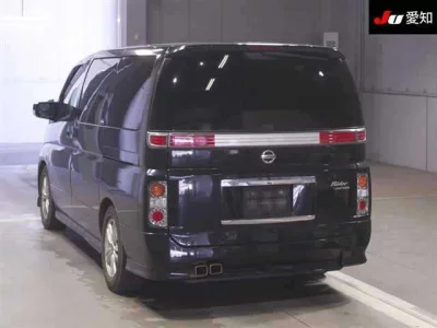 Nissan ELGRAND  с аукциона в Японии