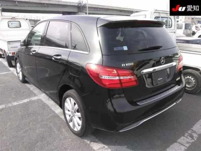 Mercedes-Benz B CLASS