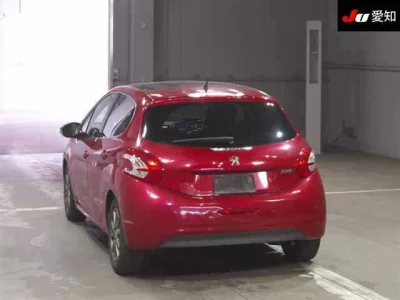 Peugeot 208