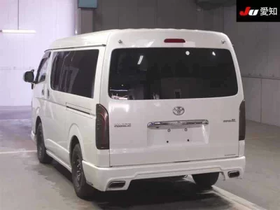 Toyota HIACE VAN  с аукциона в Японии