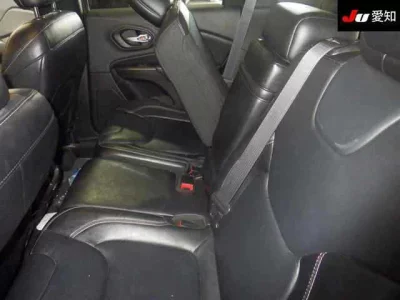 Chrysler JEEP CHEROKEE