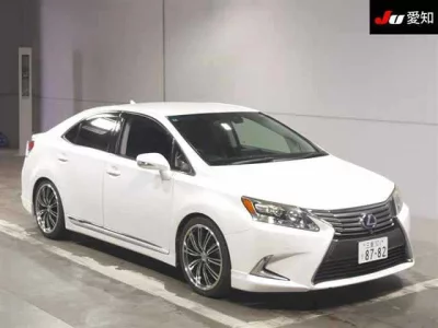 Lexus HS