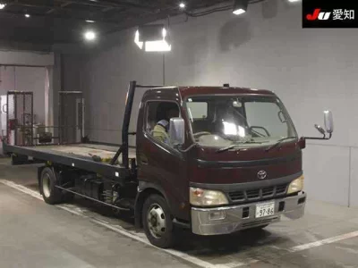 Toyota DYNA  с аукциона в Японии