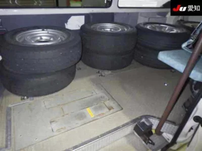 Toyota HIACE VAN  с аукциона в Японии