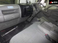 Toyota DYNA лот № 20083 оценка 3  с аукциона в Японии 2