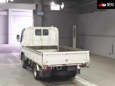 Toyota DYNA  с аукциона в Японии