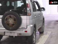 Daihatsu TERIOS KID лот № 35195 оценка 3  с аукциона в Японии 7