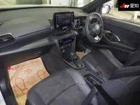 Toyota YARIS CROSS лот № 3071 оценка 5  с аукциона в Японии 2