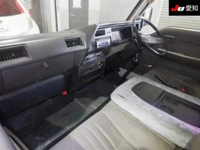 Nissan CARAVAN VAN  с аукциона в Японии