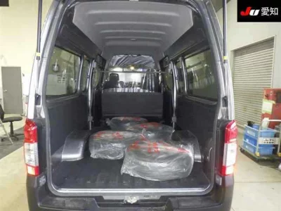 Nissan CARAVAN VAN  с аукциона в Японии