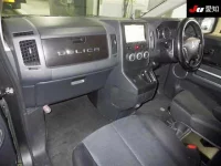 Mitsubishi DELICA D5 лот № 30571 оценка R  с аукциона в Японии 2