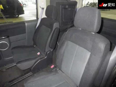 Mitsubishi DELICA D5  с аукциона в Японии