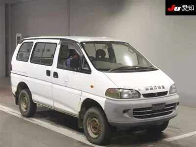 Mitsubishi DELICA
